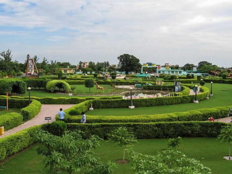 Chandigarh tour package (03 nights 4 Days)