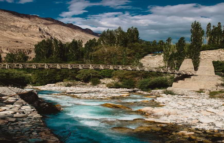 Manali To Srinagar with Ladakh