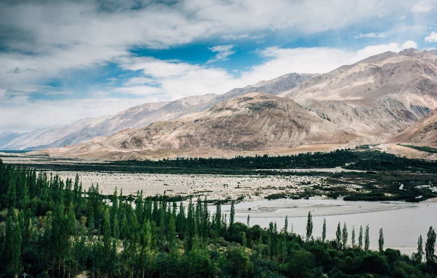 Mesmerizing Leh Ladakh Holiday Tour (05 Nights 06 Days)