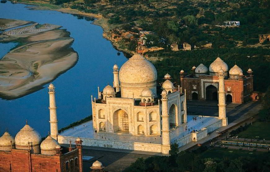 Agra Holiday Tour (02 Nights // 03 Days)