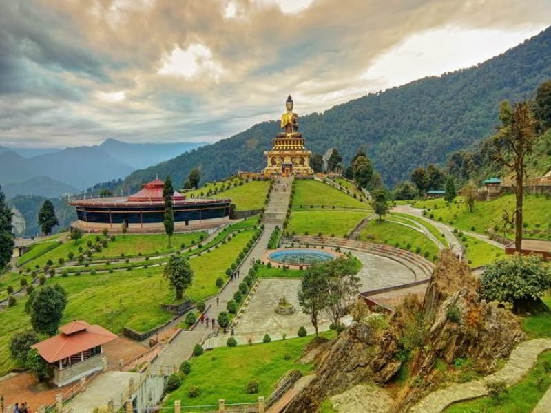 Gangtok, Darjeeling, Guwahati, Bomdila, Tawang Holiday tour (9 nights/10 Days)