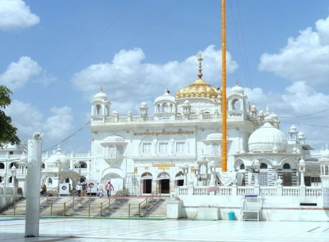 Chandigarh  Nainital ranikhet tour (07 nights 8 days )