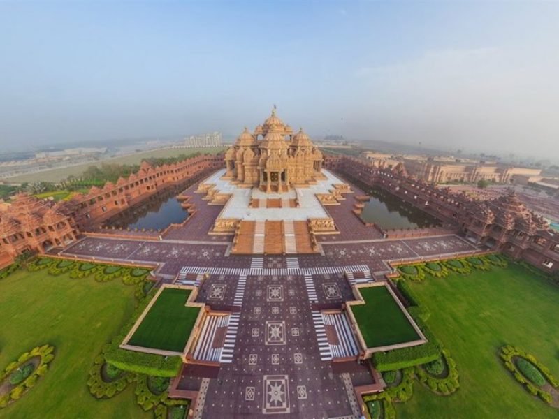 Agra & Akshardham Temple Holiday Tour (03 Nights 04 Days)