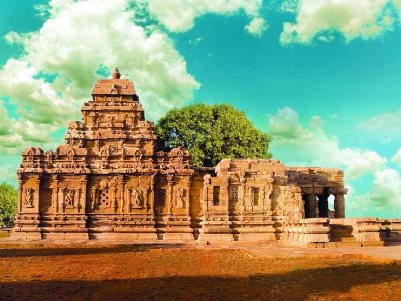 Karnataka Heritage Tour (02 Nights 03 Days)