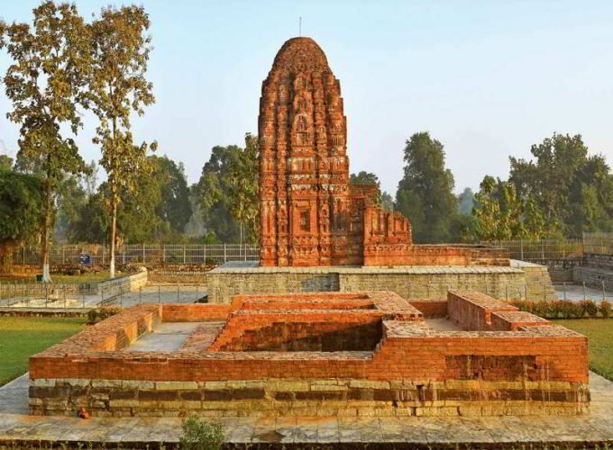 Bailadila Mountains & Memory Pillars of Gamawada Holiday Tour 03 Nights & 04 Days