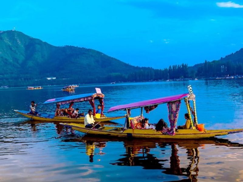 Kashmir Holiday Tour 3 Nights 4 Days