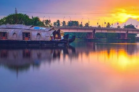 God’s Own Country Kerala Beach, Wildlife, Hill, Backwater, Heritage Tour