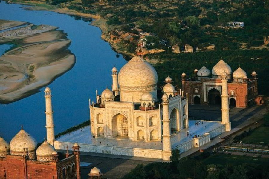 Agra Holiday Tour (02 Nights // 03 Days)
