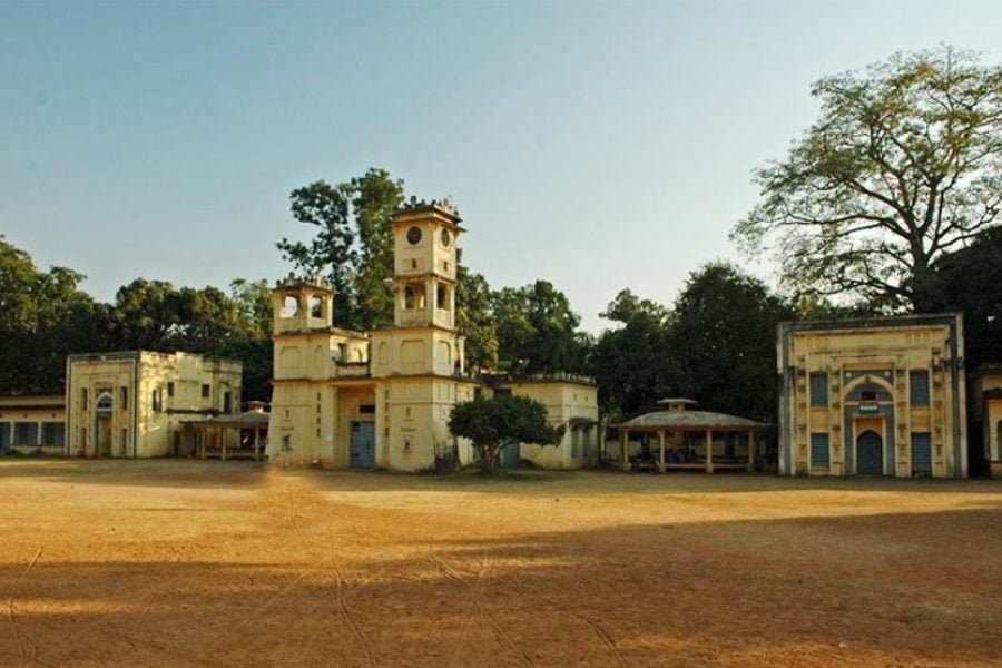 Buxa & Rajabhatkhawa Holidays  Tour (2 Nights / 3 Days)