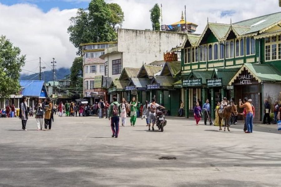 Darjeeling, Pelling, Gangtok, and Lachung ( 8 nights / 9 days)