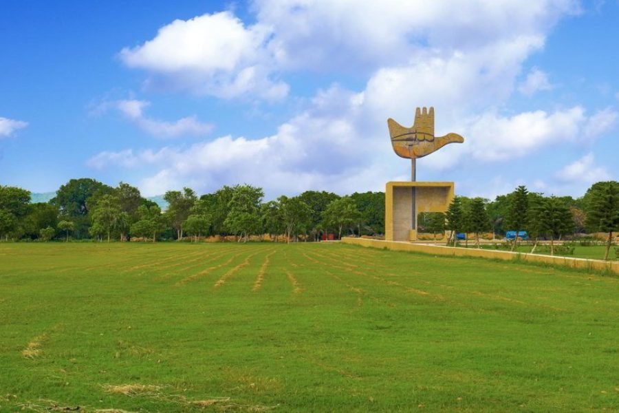 Chandigarh &kanchidham or jim corbet sfari tour (05 nights 06 days)