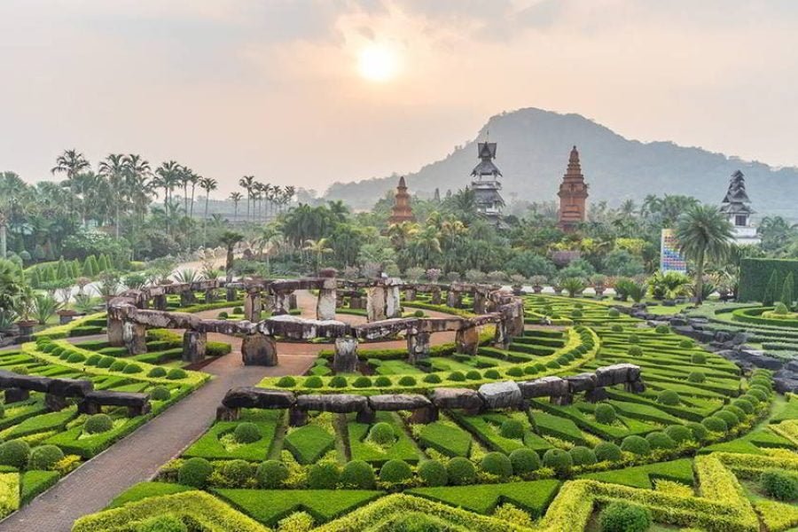 Chandigarh & Vaishno  Devi  Bir billing camp TEMPLE TOUR(04 NIGHTS 5days )