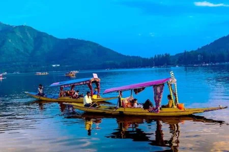 Kashmir Holiday Tour 3 Nights 4 Days